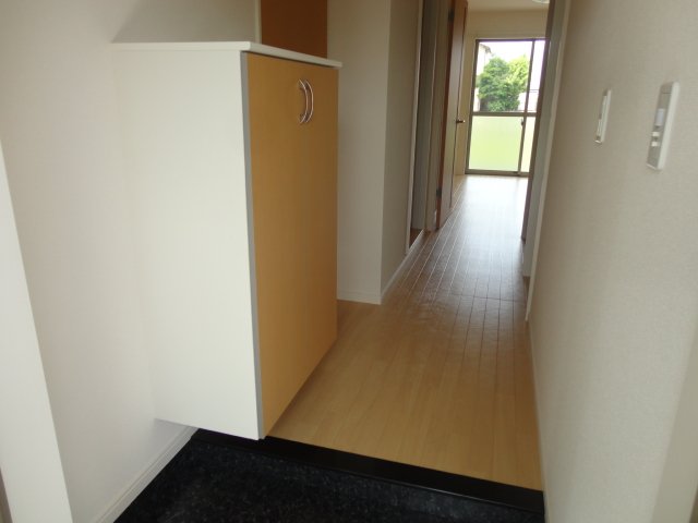 玄関　玄関（イメージ）