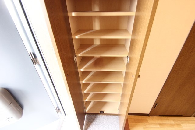 玄関　収納