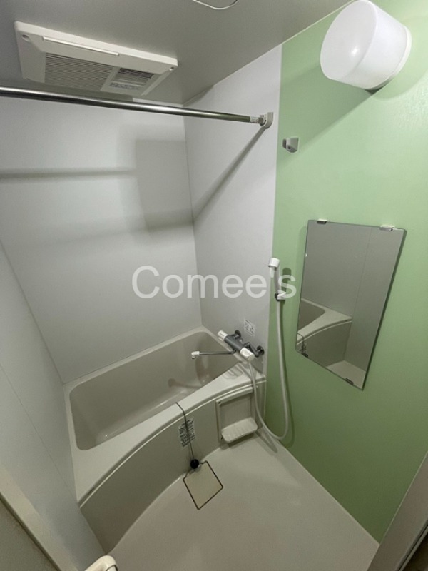 バス・シャワールーム　バスルーム