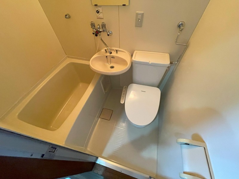 バス・シャワールーム　浴室