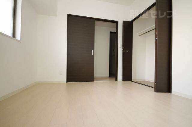 その他部屋・スペース　壁紙の色が異なる場合が有ります。