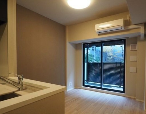 居室・リビング　別タイプ部屋　参考写真です