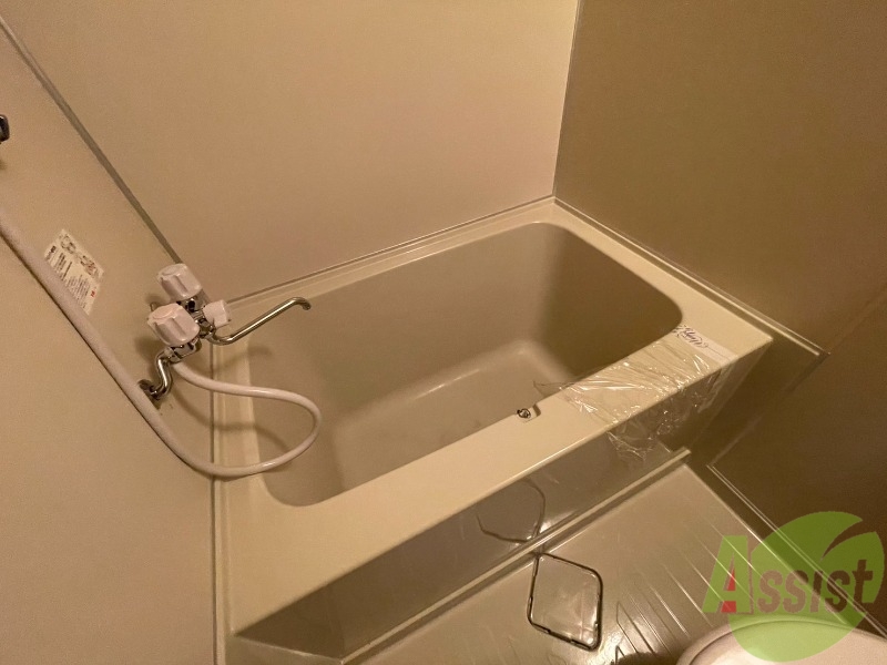 バス・シャワールーム　お風呂は日々の疲れをリフレッシュできる広さがありますね。