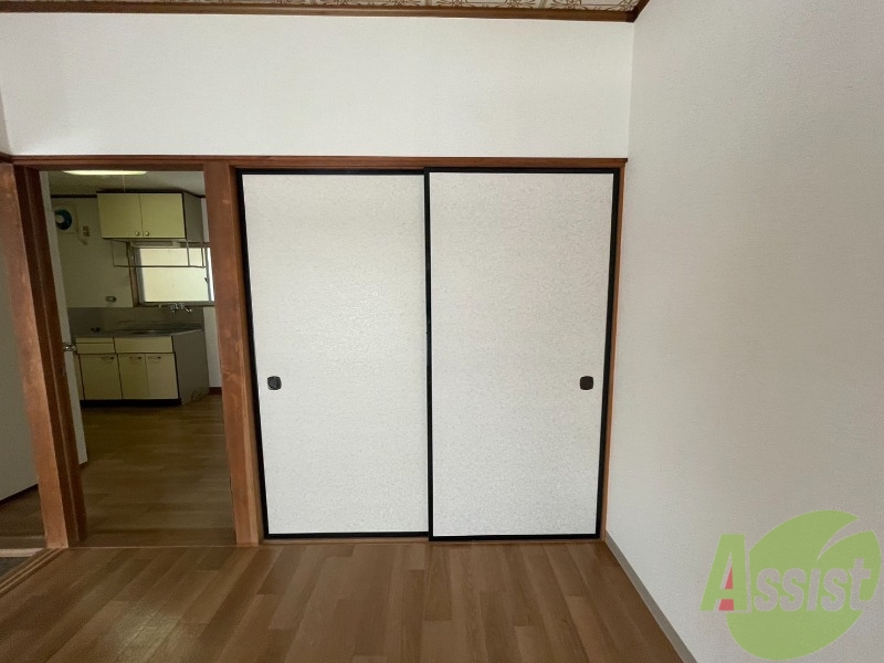 収納　収納スペースはこんな感じで大きさは十分ありますね。