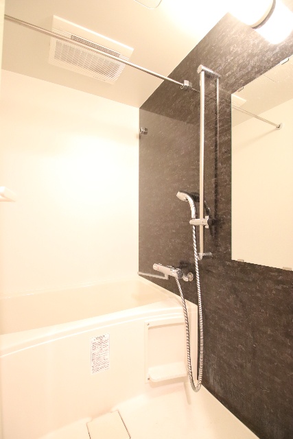 バス・シャワールーム　※別室の参考写真の為、現況優先です。