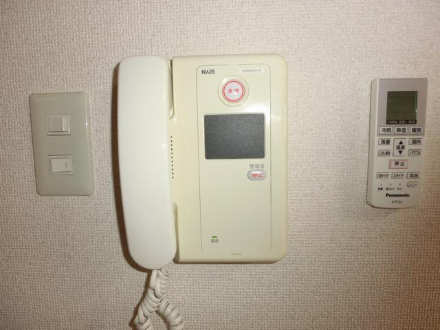 セキュリティ　モニターホンでしっかり防犯