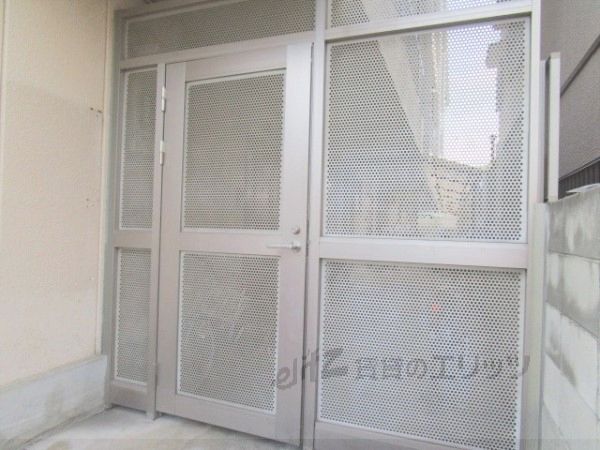 セキュリティ　エントランス