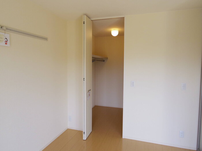 収納　ウォークインクローゼット