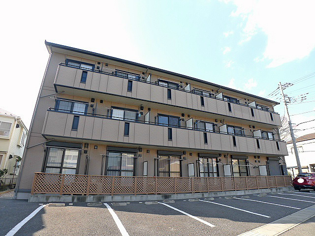 建物外観　グランディールのご紹介は住まいの窓口　アソシエへお任せ下さい