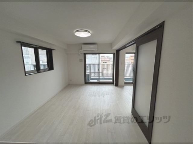 居室・リビング　リビング