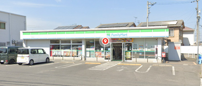 コンビニ　ファミリーマート 高松町店（コンビニ）まで842m
