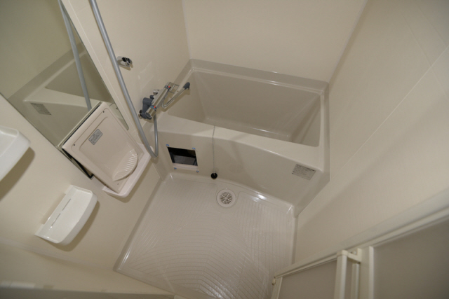 バス・シャワールーム　お風呂で日々の疲れを落としましょう