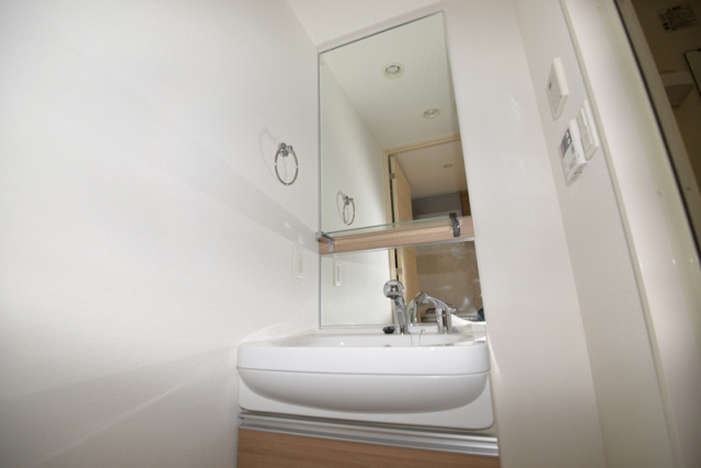 洗面設備　広い洗面スペース