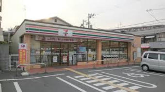 コンビニ　セブンイレブン大阪塚本6丁目店（コンビニ）まで108m