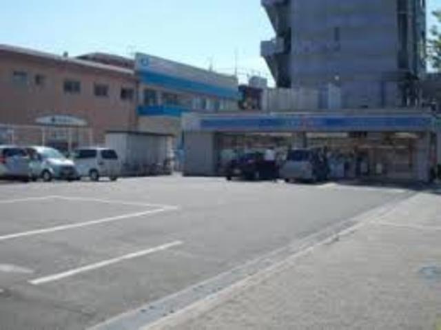 コンビニ　ローソン内環吹田芳野町店（コンビニ）まで684m