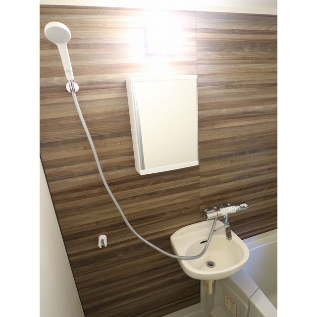 バス・シャワールーム　参考写真