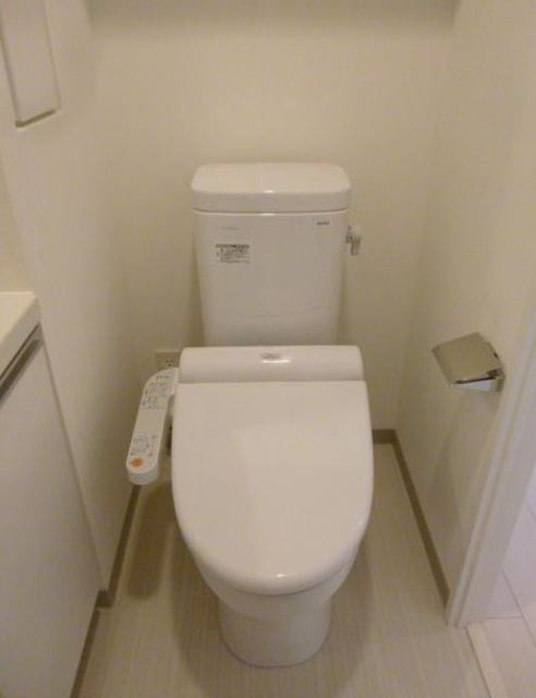 トイレ　※別部屋参考写真