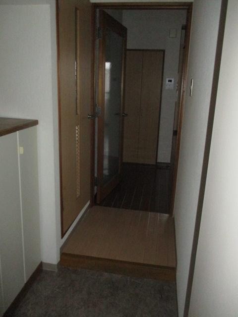 玄関　シューズボックス付きの玄関です☆