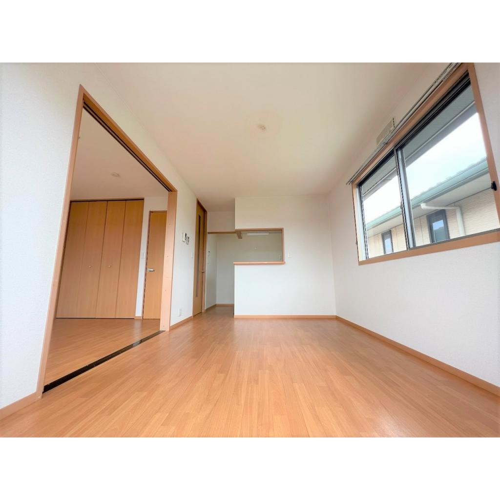 居室・リビング　※202号室の参考画像です