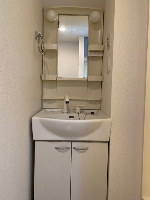 洗面設備　反転部屋参考