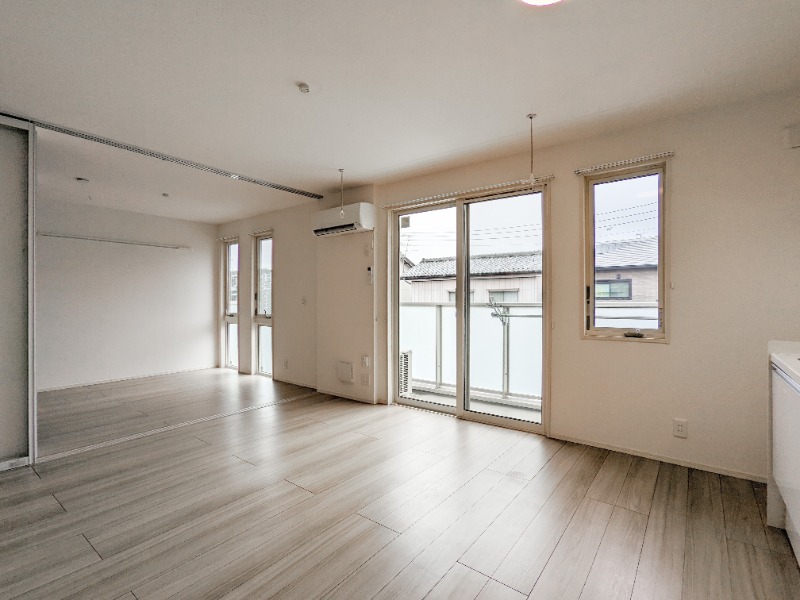 居室・リビング　図面と現状に相違がある場合には現状を優先