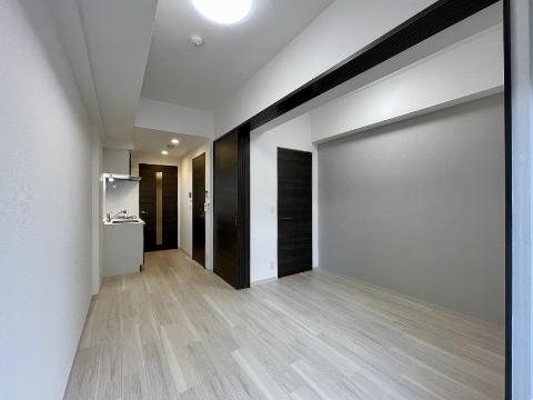 居室・リビング　室内