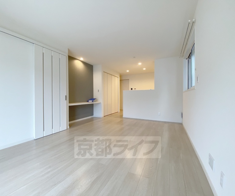 居室・リビング　自然豊かなエリアでのびのび過ごせる２０２６年築の２台駐...