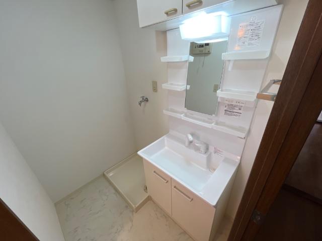 洗面設備　洗髪洗面化粧台