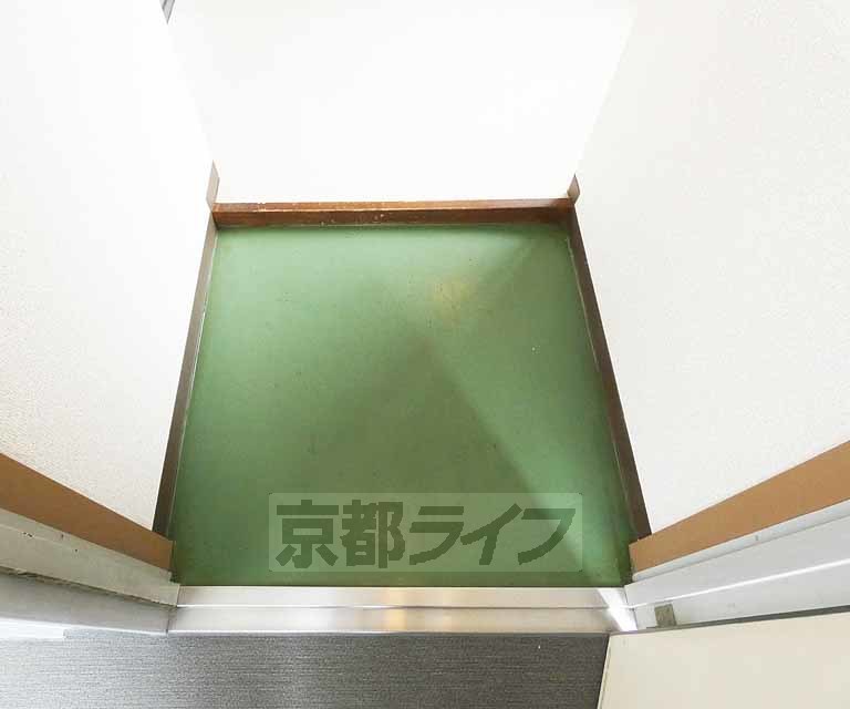 玄関　大きな段差がありません