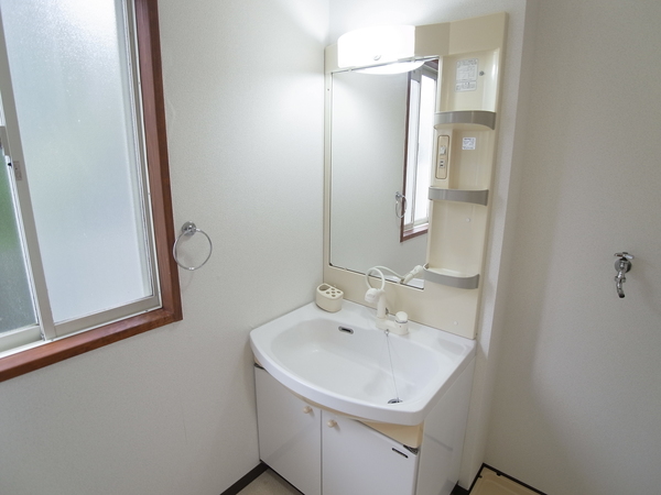 洗面設備　同型タイプ