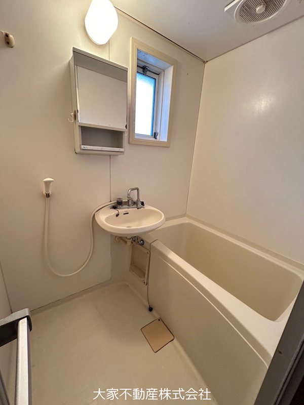 バス・シャワールーム　※別部屋写真の為イメージ。現況優先です。