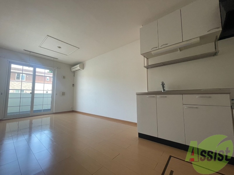 居室・リビング　１２．９帖のリビングです。広い間取りで快適な生活が送れます～