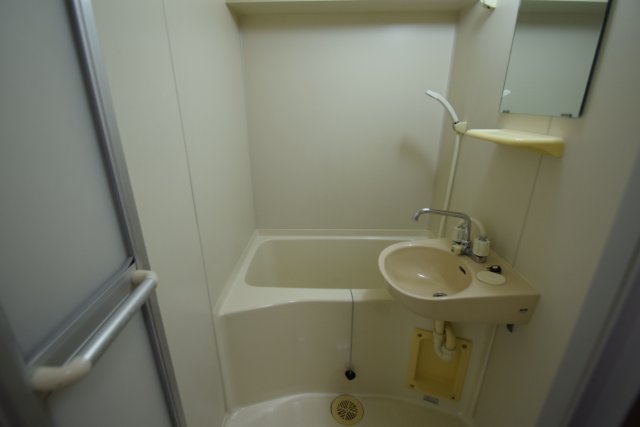 バス・シャワールーム　バス