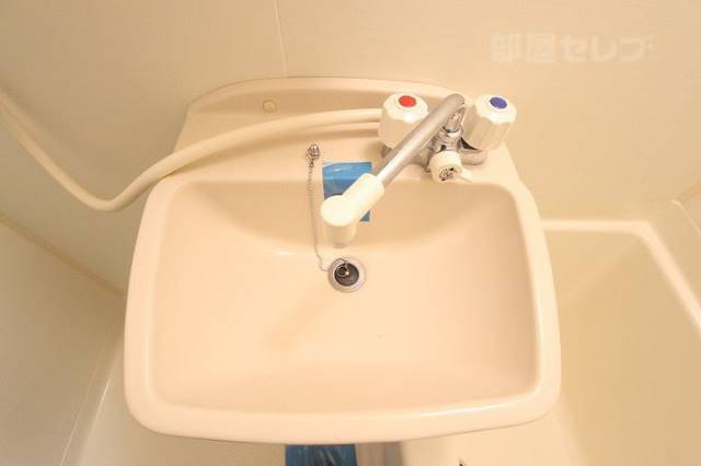 洗面設備　※同型タイプイメージ