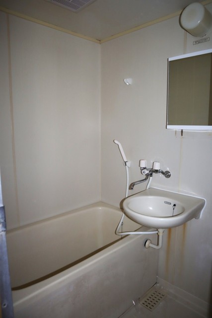 バス・シャワールーム　【浴室】お風呂※別部屋参照