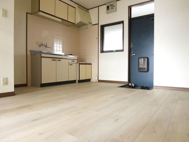 玄関　【ダイニングキッチン】広々ダイニングキッチン※別部屋参照※別