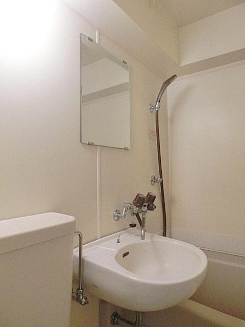 洗面設備　同仕様