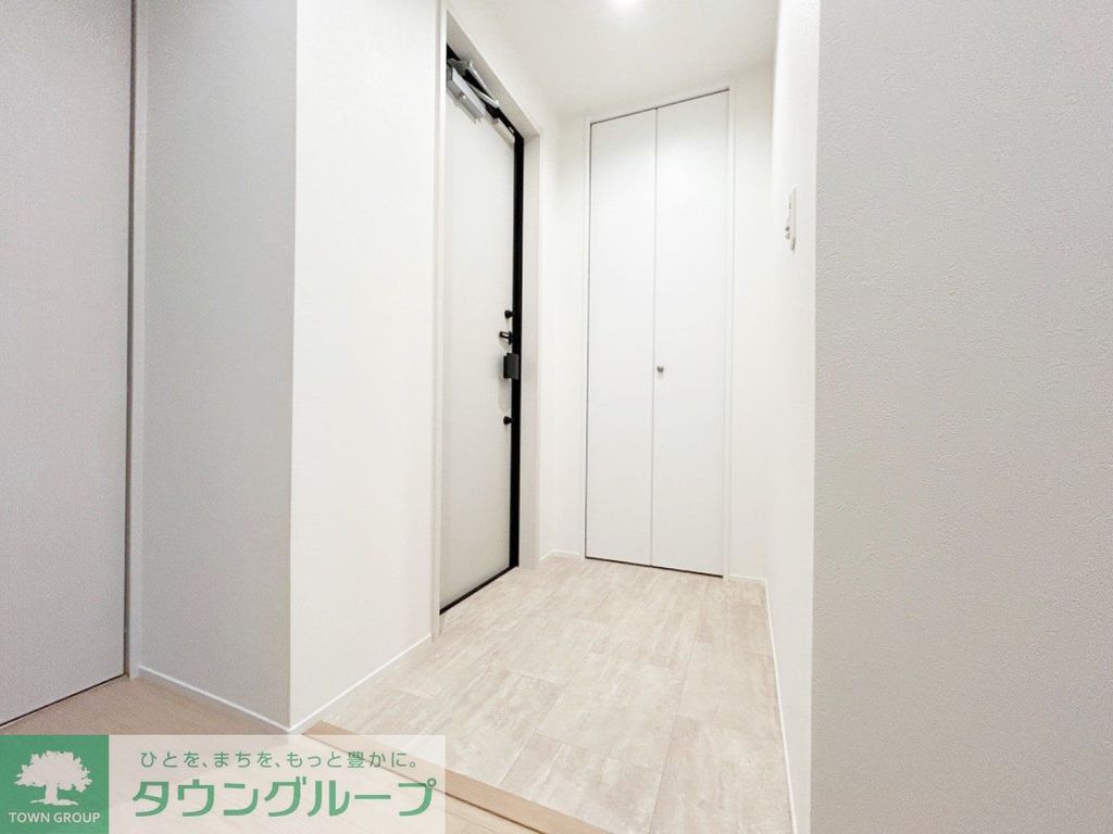 玄関　お部屋探しは株式会社　タウンハウジング　までお気軽にお問合…