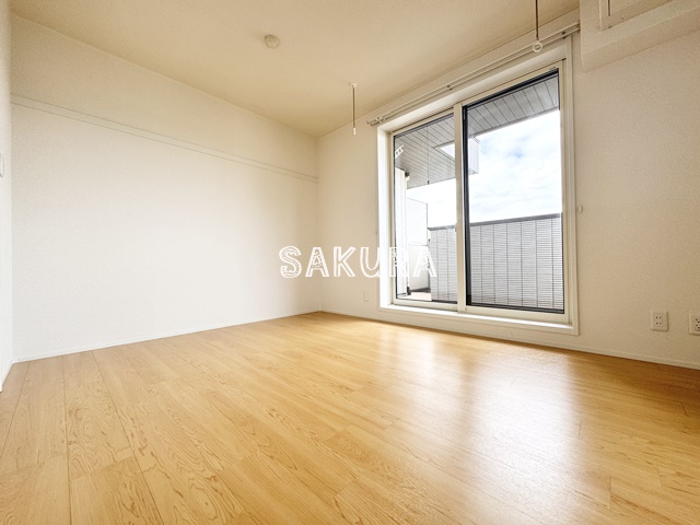 居室・リビング　使いやすい形の為、レイアウトを楽しめます♪