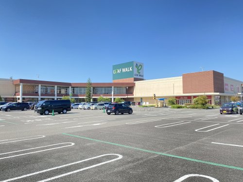 ショッピングセンター　リーフウォーク稲沢（ショッピングセンター）まで188m