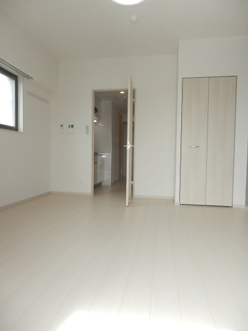 居室・リビング　スタンダードな洋室です