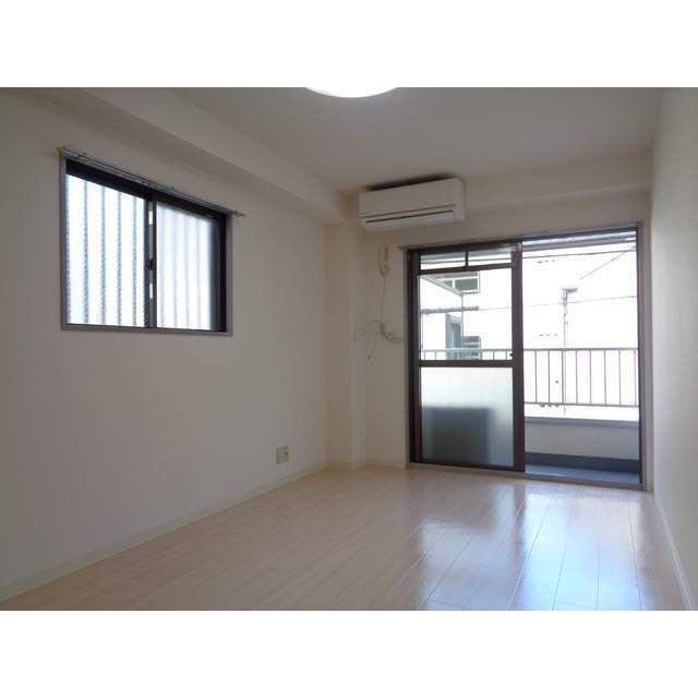 居室・リビング　LINEでのお問い合わせもお待ちしております♪