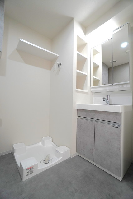 洗面設備　※写真は同タイプ住戸です。