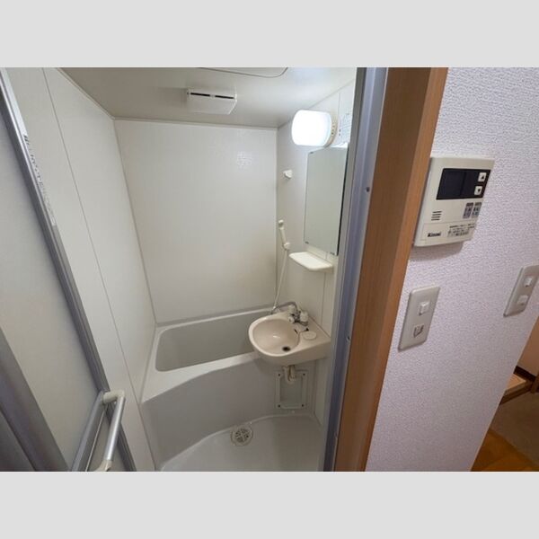 バス・シャワールーム　浴室