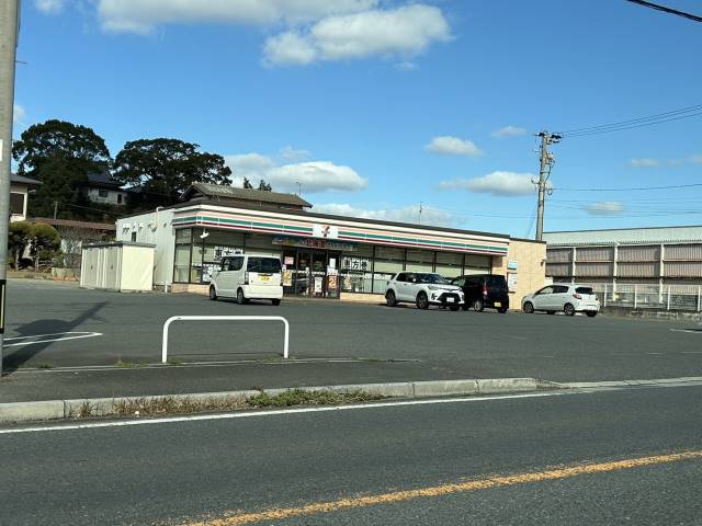 コンビニ　セブンイレブン（コンビニ）まで4598m