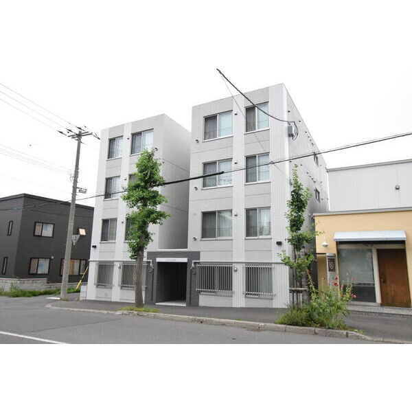 建物外観　☆物件名【モア南郷】とお伝え下さい！