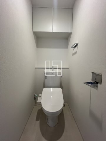 トイレ　スプランディッド難波キャトル　トイレ