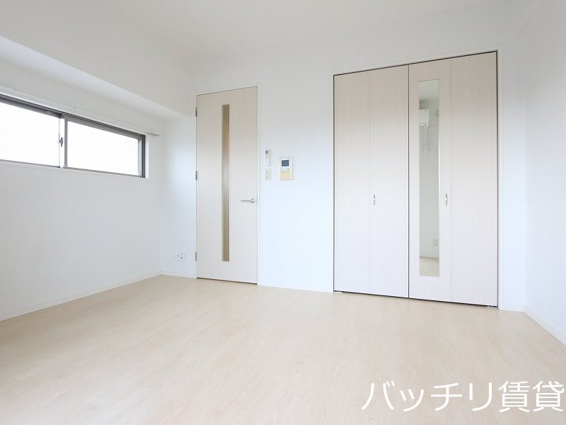 居室・リビング　別号室の画像。現況を優先します。