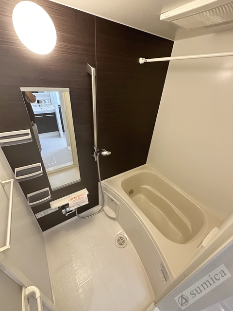 バス・シャワールーム　追い炊き・浴室暖房乾燥機付き♪♪