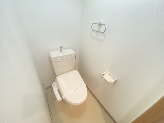 トイレ　※別部屋の写真です